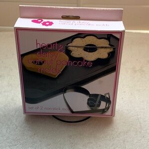 Heart & Daisy Cutout Pancake Molds - Black
